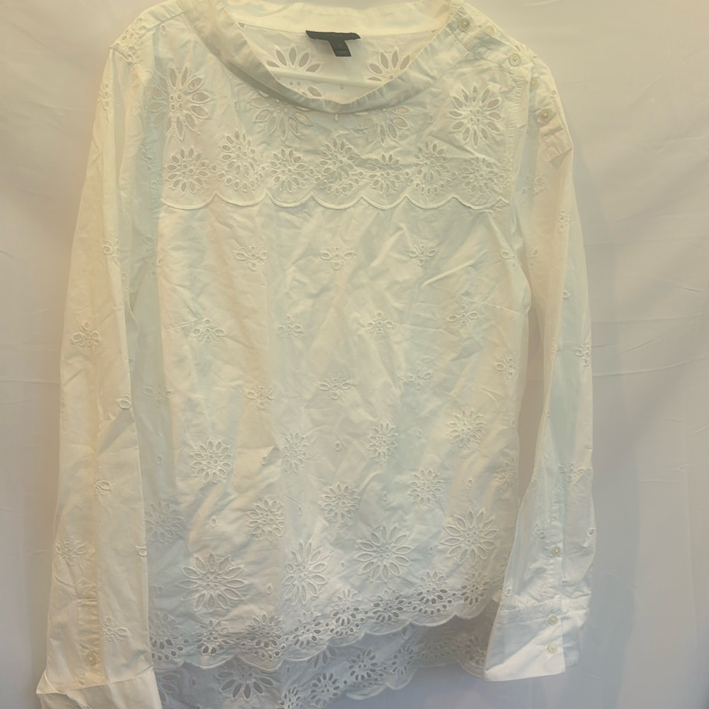 🌸 J.Crew white Eyelet Long Sleeve Top – Size 10